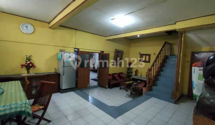 Strategic Boarding House For Sale In Sayap Karapitan 2