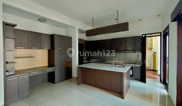 Harga Menarik Jual Rumah Cantik  Batununggal 2