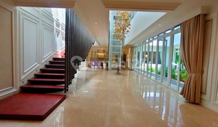 Luxury & Cozy Batununggal House