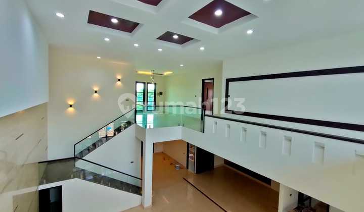 For Sale Beautiful & Luxury House In Batununggal