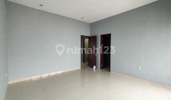 Sewa Rumah Baru Renovasi di Jl Kembar Sayap Sriwijaya Bandung 2