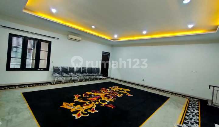 Sewa Semi Furnished Rumah Cantik Di Batununggal 2