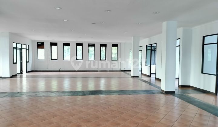 SEWA GEDUNG STRATEGIS DI SUKAJADI