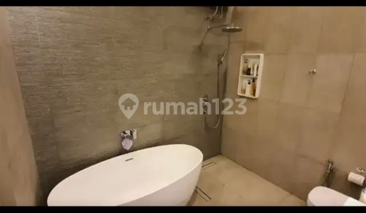 Rumah SHM Sudah Renovasi di Komplek Jembatan Dua Arwana Selatan 7