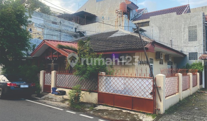 Jual Rumah Cempaka Tengah (H)