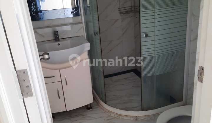 Di Jual Apartemen French Walk Moi 2