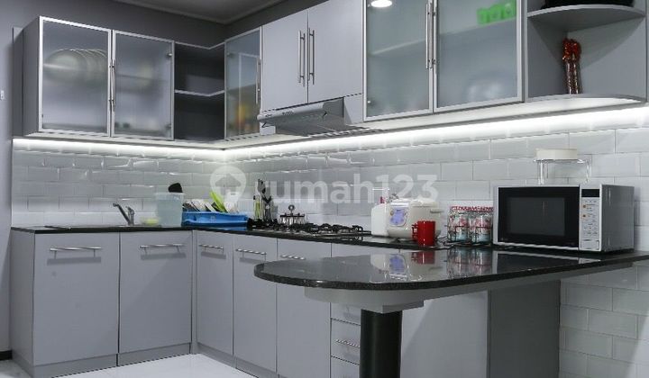 Bagus tersewa sampai september French Walk 3 Kamar Tidur Bagus Sekali