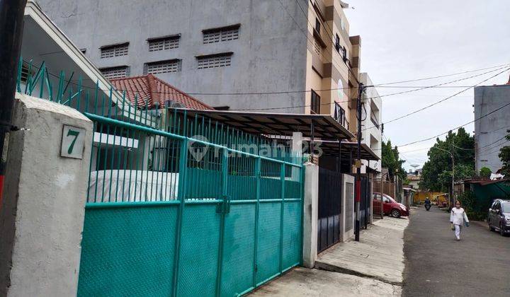 Di Jual Rumah Bagus di Jatinegara 2