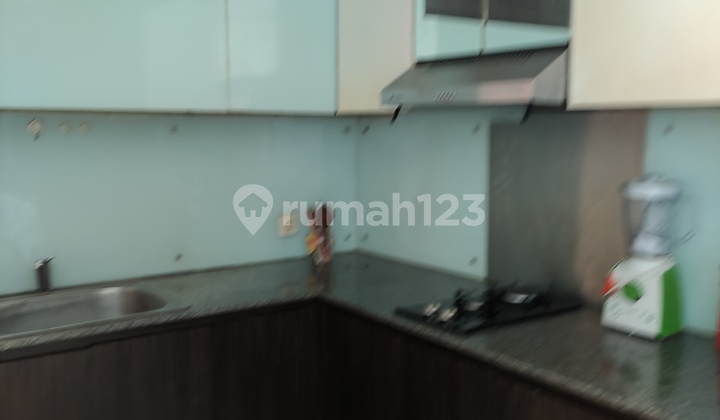 View bagus unit rapi dan rapi cukup bawa koper French Walk 2