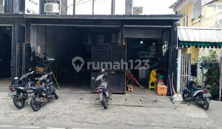 For Sale: Shop House on Jl Kebon Kosong Raya Kemayoran, Negotiable