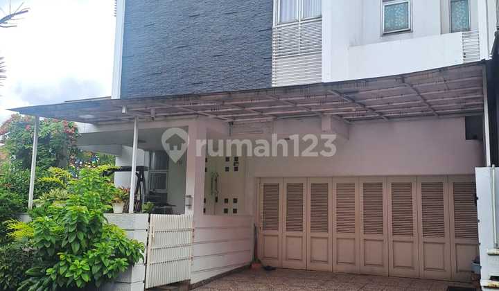 Rumah kolam renang dijual d Billymoon Pondok Kekapa Jakarta Timur 2