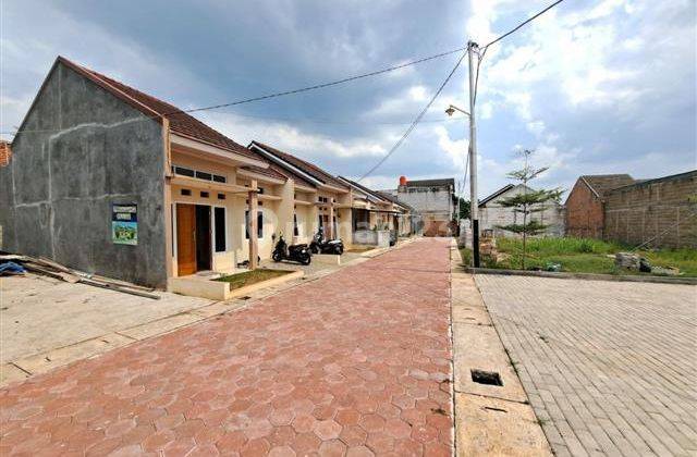 Rumah Baru Unfurnished SHM di Swatantra Bekasi Kota Dekat Tol 1