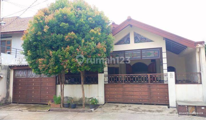 Rumah Bagus Semi Furnished SHM di Perum Pemda, Bekasi Kota 1