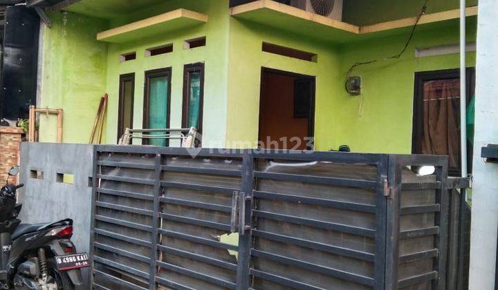 Rumah Bagus Unfurnished SHM di Atas Purigading, Bekasi 1