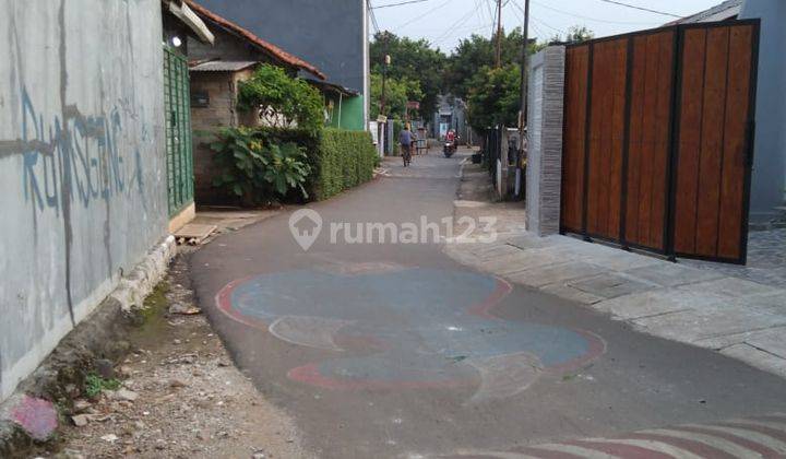 Rumah Bagus Unfurnished SHM di Atas Purigading, Bekasi 2