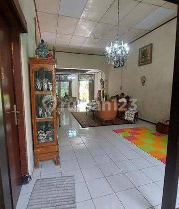 Rumah 2 Lantai Unfurnished SHM di Pejompongan, Jakarta Pusat 2