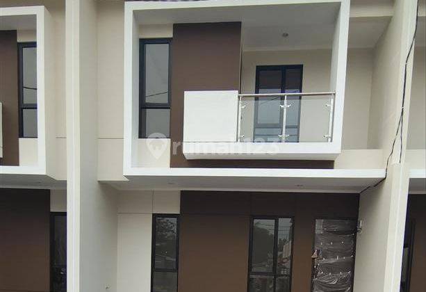 Rumah 2 Lantai Baru Unfurnished SHM di Jatiwarna Kodau, Bekasi 2