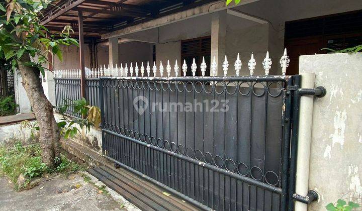 Rumah 2 Lantai Butuh Renovasi di Perum Pemda Jatiasih Bekasi Kota 2