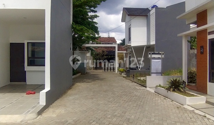 Rumah Bagus Dijual Di Jatisari Jatiasih Bekasi strategis Bisa Kpr