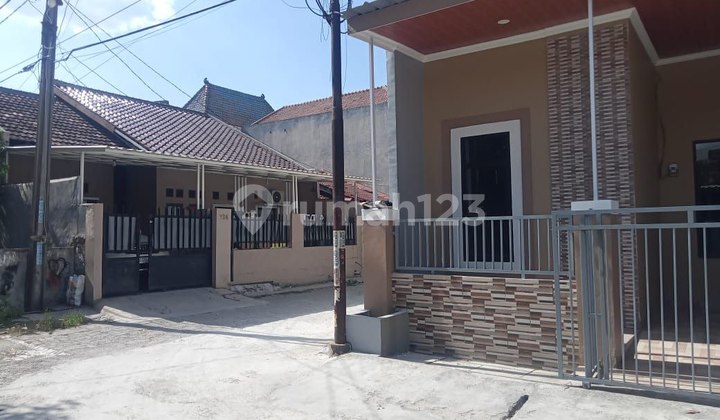 Rumah Baru Strategis Dijual di Harapan Indah Bekasi bisa KPR 2