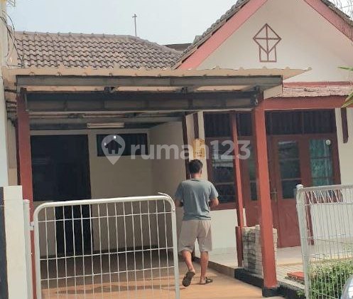 House for Sale in Kemang Pratama Bekasi Super Strategic Safe Comfortable 2