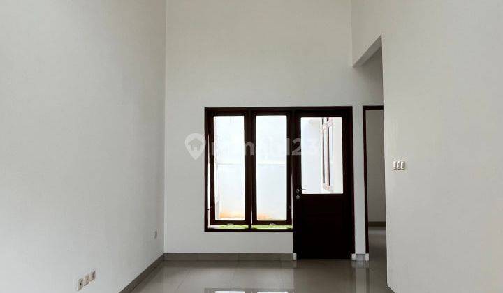 Rumah mewah dijual dilingkungan elit Kemang Pratama Bekasi Kota 2