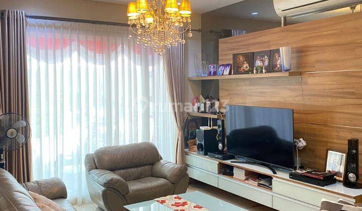 Rumah Pik 3 Lantai Furnished, Rapi Bagus Banget Siap Huni!