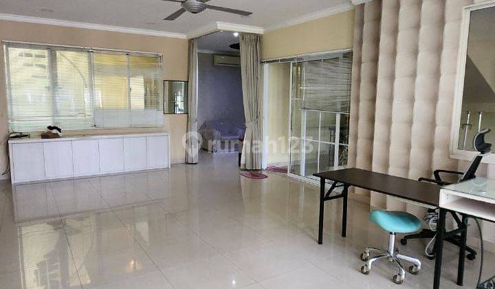 Rumah Pik Jalan Boulevard, 4 Br Furnished 2