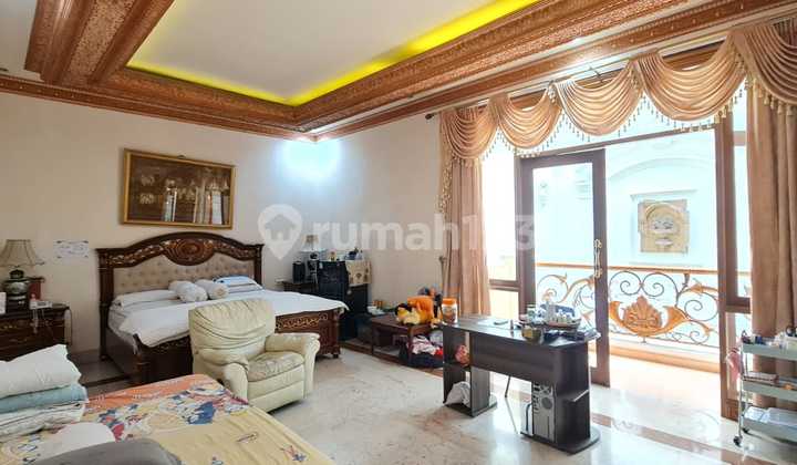 Rumah Mayang Pik, Luasan 407m Design Classic 2