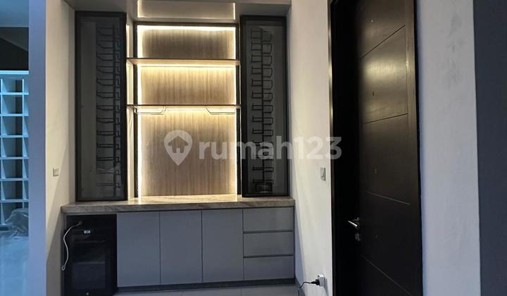 Rumah Pik2 Furnished Brandnew, View Danau, Uk 250mtr  2