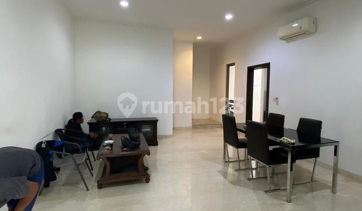 Rumah Golf Island 3 Bedrooms, Semi Furnished 2
