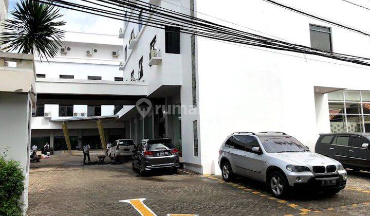 Hot Price. Bangunan Eks Hotel Di Kramat Raya, Jakpus 2