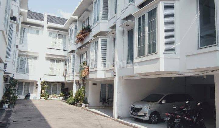 Termurah dibawah pasar. Rumah bagus Townhouse Melrose, Cilandak 2