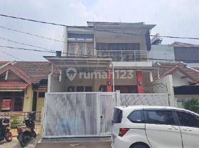 Flash Sale. Rumah Bagus 2 Lantai Gading Serpong Sektor 1b 1