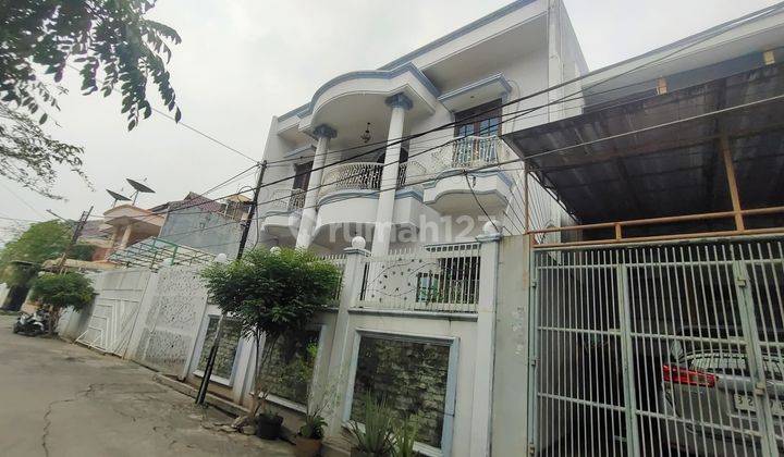 Termurah. Rumah 2 Lantai Taman Ratu, Jakbar 2