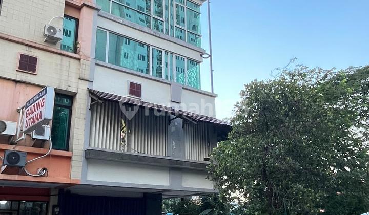 Boulevard Kelapa Gading. Good Quality 4-Storey Shop House Ready to Occupy Boulevard Kelapa Gading. Good Quality 4-Storey Shop House Ready to Occupy