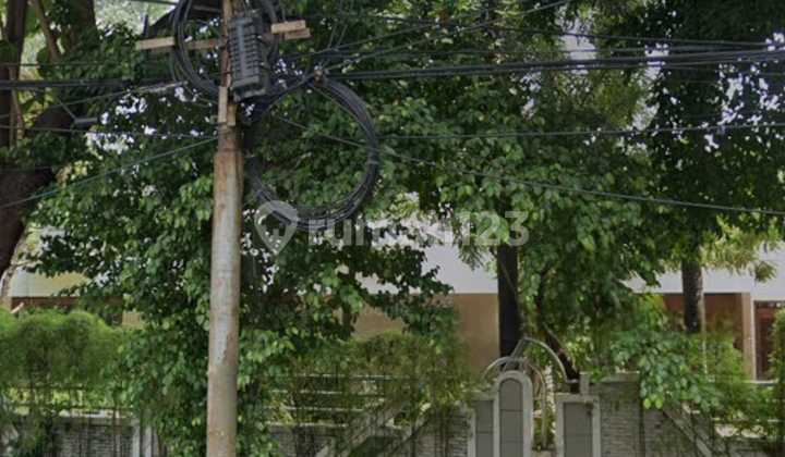 At NJOP Price. Petojo Cideng Ready-to-Occupy House, Suitable for Business. 2