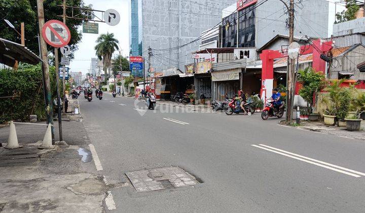 Investasi Beli Pasti Untung. Rumah Lama Daerah Binus Anggrek, Palmerah. Lokasi Premium Dijual Termurah. 