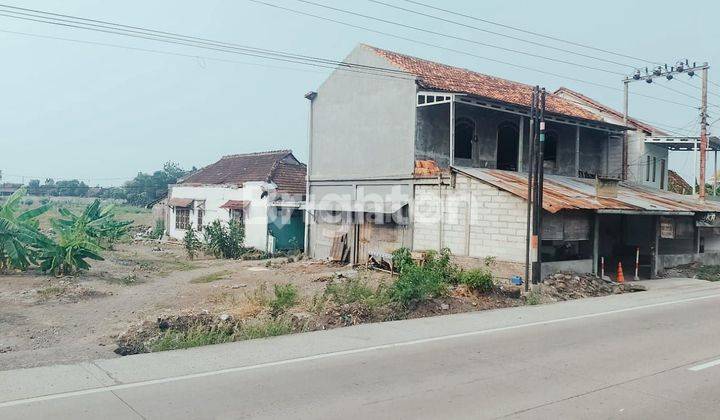 Rumah Dua Lantai Strategis Pinggir Jalan Raya Pantura Strategis 2