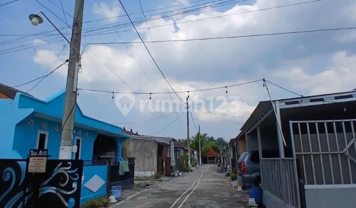 Cheap and Flood-Free Rental House with Fencing in Campurejo, Mijen Cheap and Flood-Free Rental House with Fencing in Campurejo, Mijen