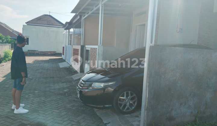 Empty House for Rent in East Semarang BPD Environment, Affordable 2