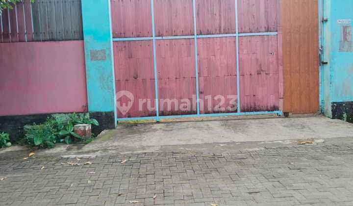 West Semarang Warehouse with Colt Truck Access Flood-Free West Semarang Warehouse with Colt Truck Access Flood-Free