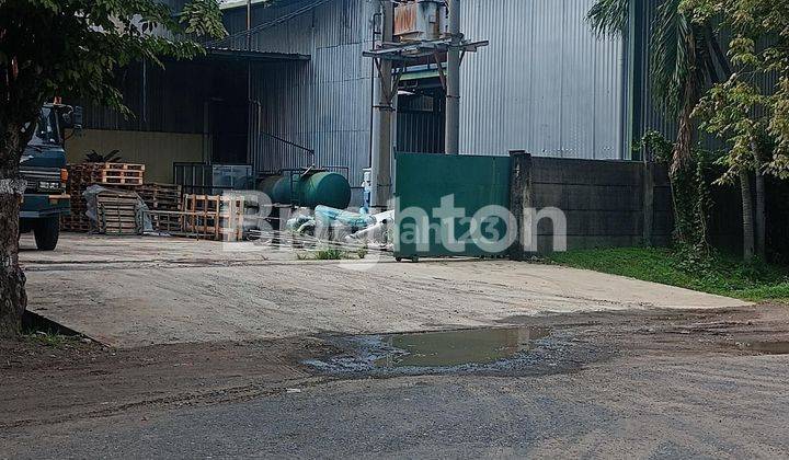 GUDANG MASIH BEROPERASI DI KAWASAN INDUSTRI WIJAYAKUSUMA 1