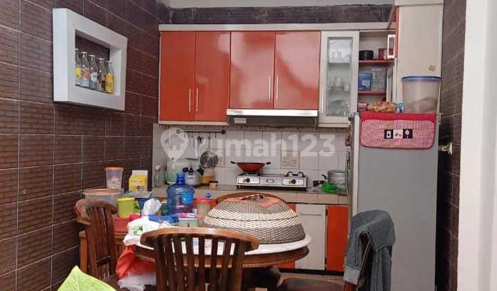 Rumah Cantik Puspogiwang Dekat Kota Semarang 2