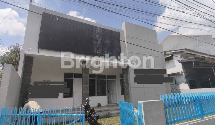 RUMAH TENGAH KOTA RONGGOLAWE 1