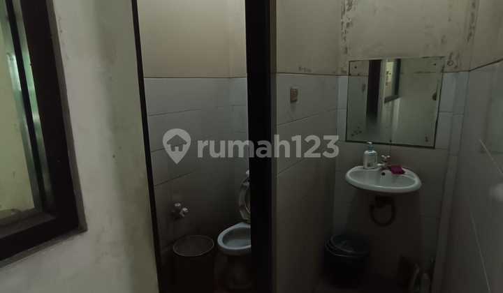 Gudang Majapahit di Jalan Utama Semarang Demak 2