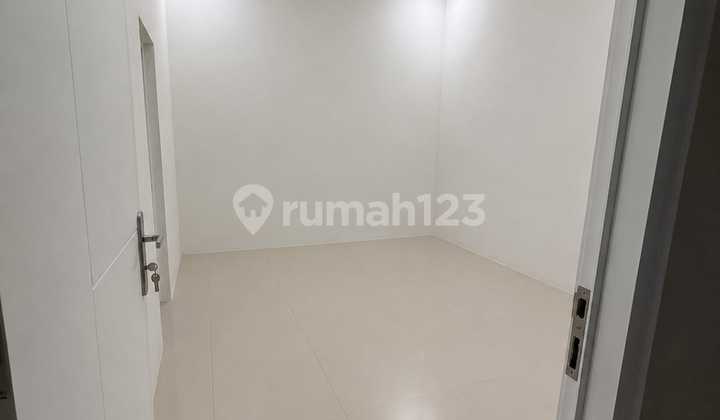 Beautiful House in a Cluster Environment Near BSB Mall 2