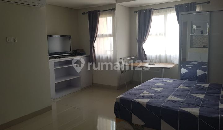 Apartemen Studio Full Furnished View Bagus Cocok untuk Urusan Bisnis 2