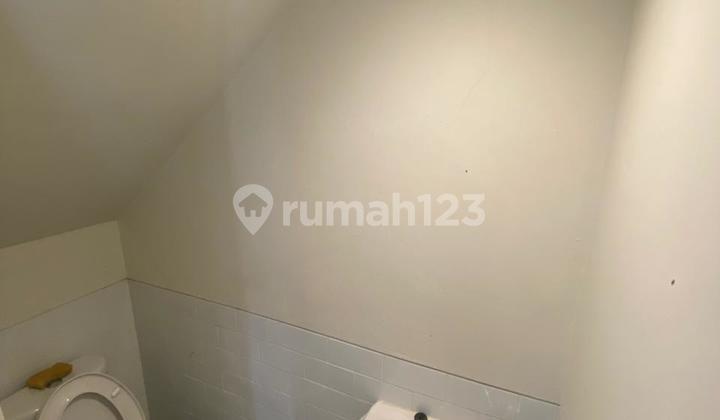 Hunian Modern Semi Furnished 2 Kamar di South Uptown 2