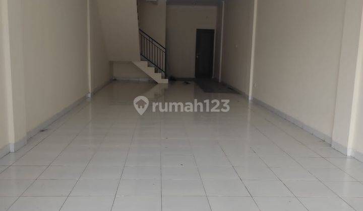 Disewakan Ruko Kemang 3 Lantai Siap Pakai  2